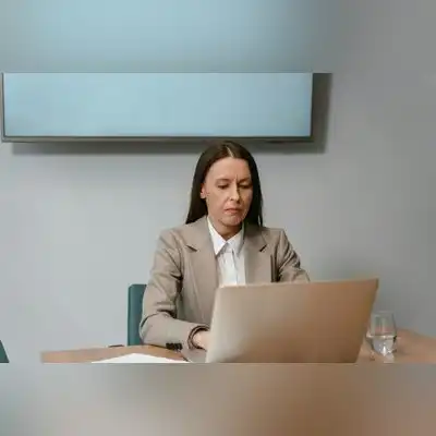 成凝哲